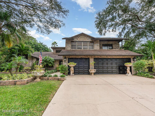 562  Lake Ashley Circle, Melbourne, FL 32904