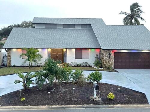 725  Puesta Del Sol Plaza, Indialantic, FL 32903