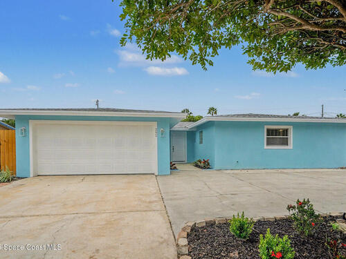 292  Pine Tree Drive, Indialantic, FL 32903