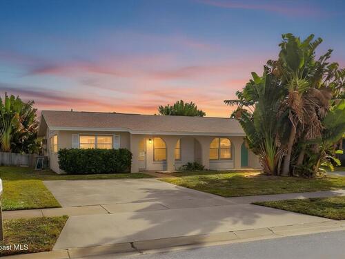 521 & 523  Ronnie Drive, Indian Harbour Beach, FL 32937