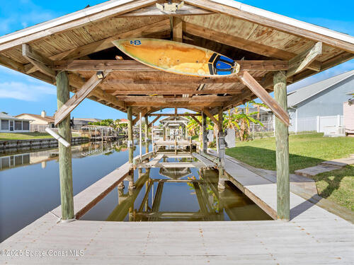 1525 W Riviera Drive, Merritt Island, FL 32952