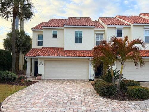 101  Melbourne Avenue, Indialantic, FL 32903