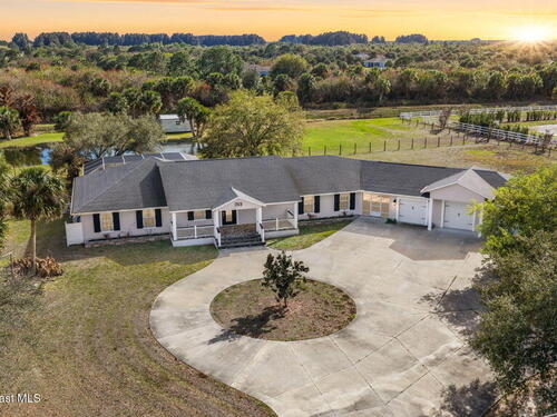 704  Osmosis Drive, Palm Bay, FL 32908