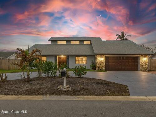 725  Puesta Del Sol Plaza, Indialantic, FL 32903