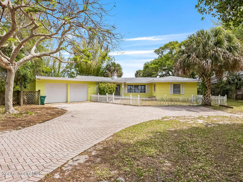 8690 S Tropical Trail, Merritt Island, FL 32952